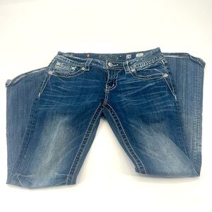 Lowrise Miss Me flare leg/ bootcut jeans size 28